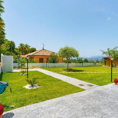Villa A Casa Di Leo
